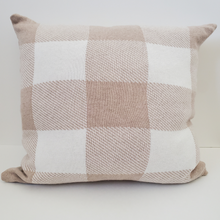 Load image into Gallery viewer, Maggie Pillow Cover
